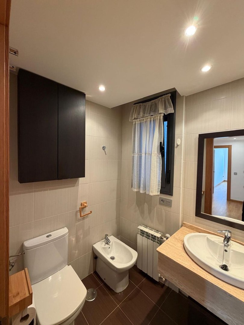 Flat 86 m² in Oviedo