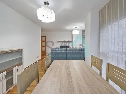 Piso de 83 m² en Oviedo