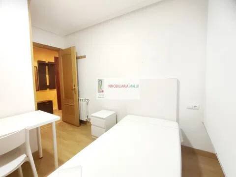 Appartamento 98 m² a Oviedo