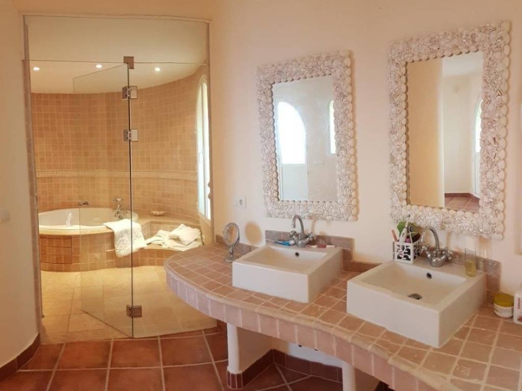 Haus 500 m² in Altea