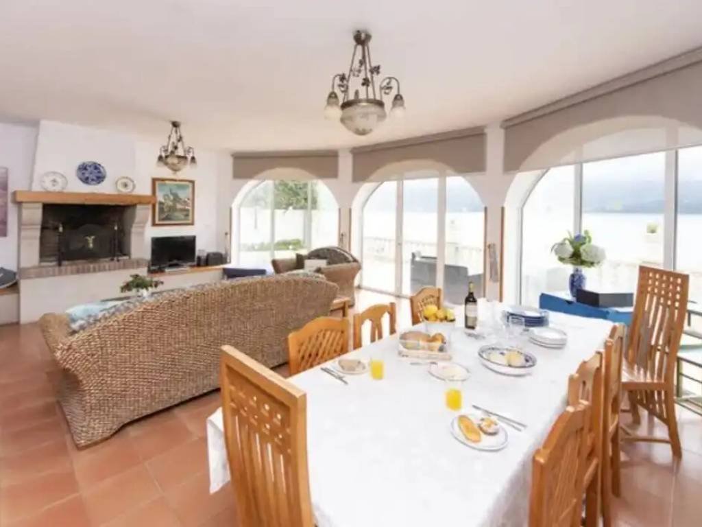 Casa de 200 m² en Redondela