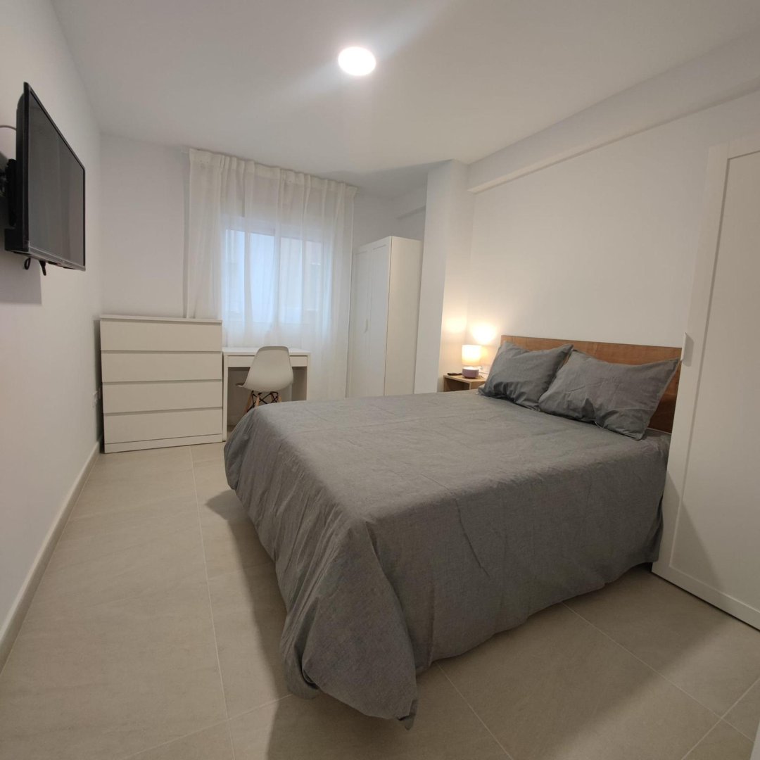 Chambre 77 m², Málaga