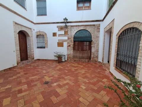 Piso de 100 m² en Carmona