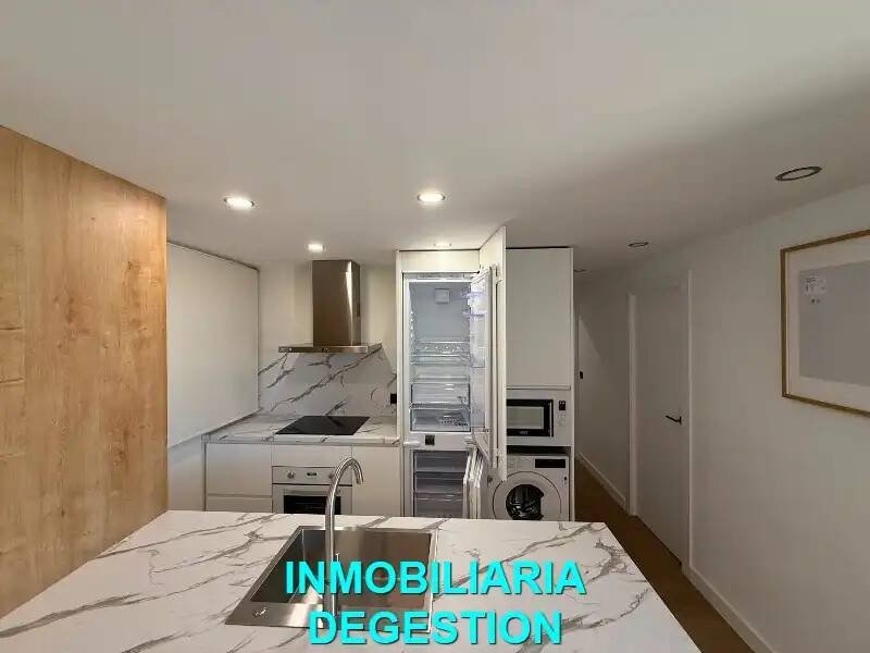 Piso de 85 m² en Linares