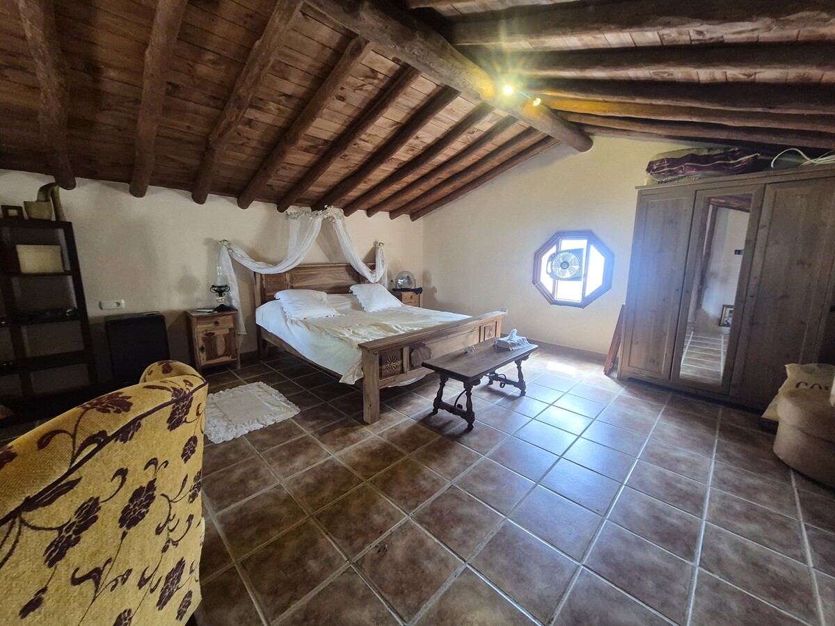 Квартира 225 м² в Jubrique