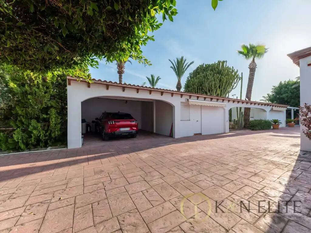 Casa de 631 m² en Elche