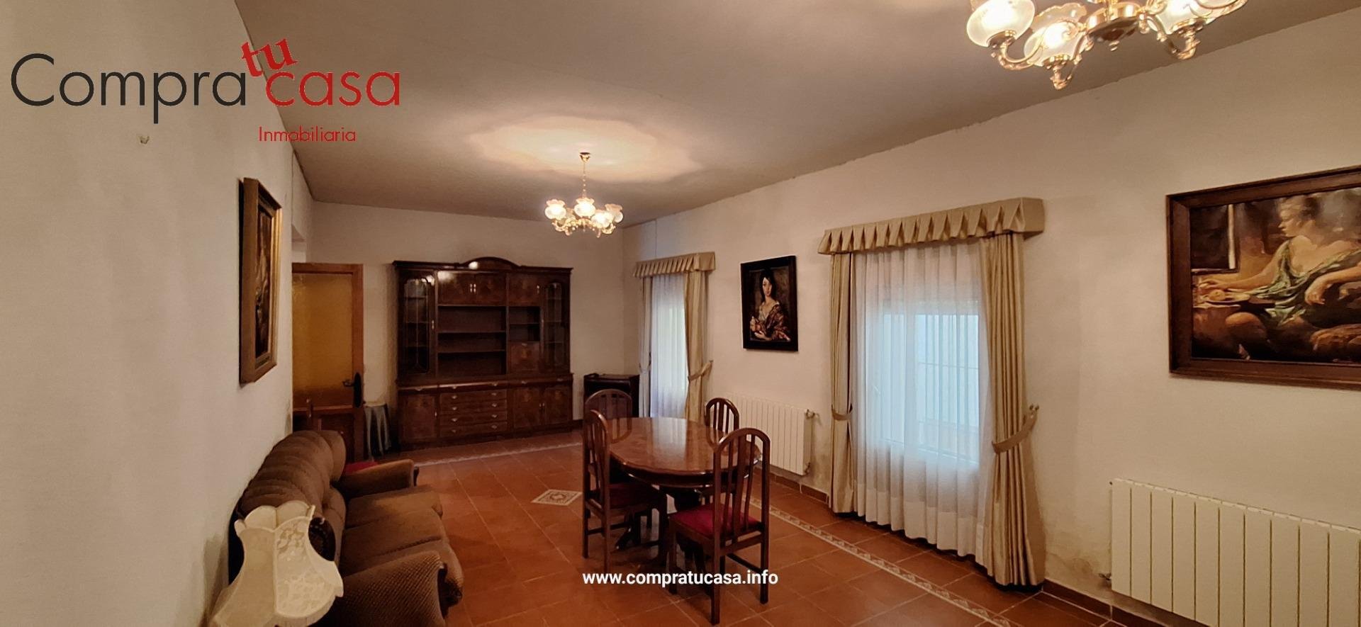 Casa de 561 m² a Espirdo