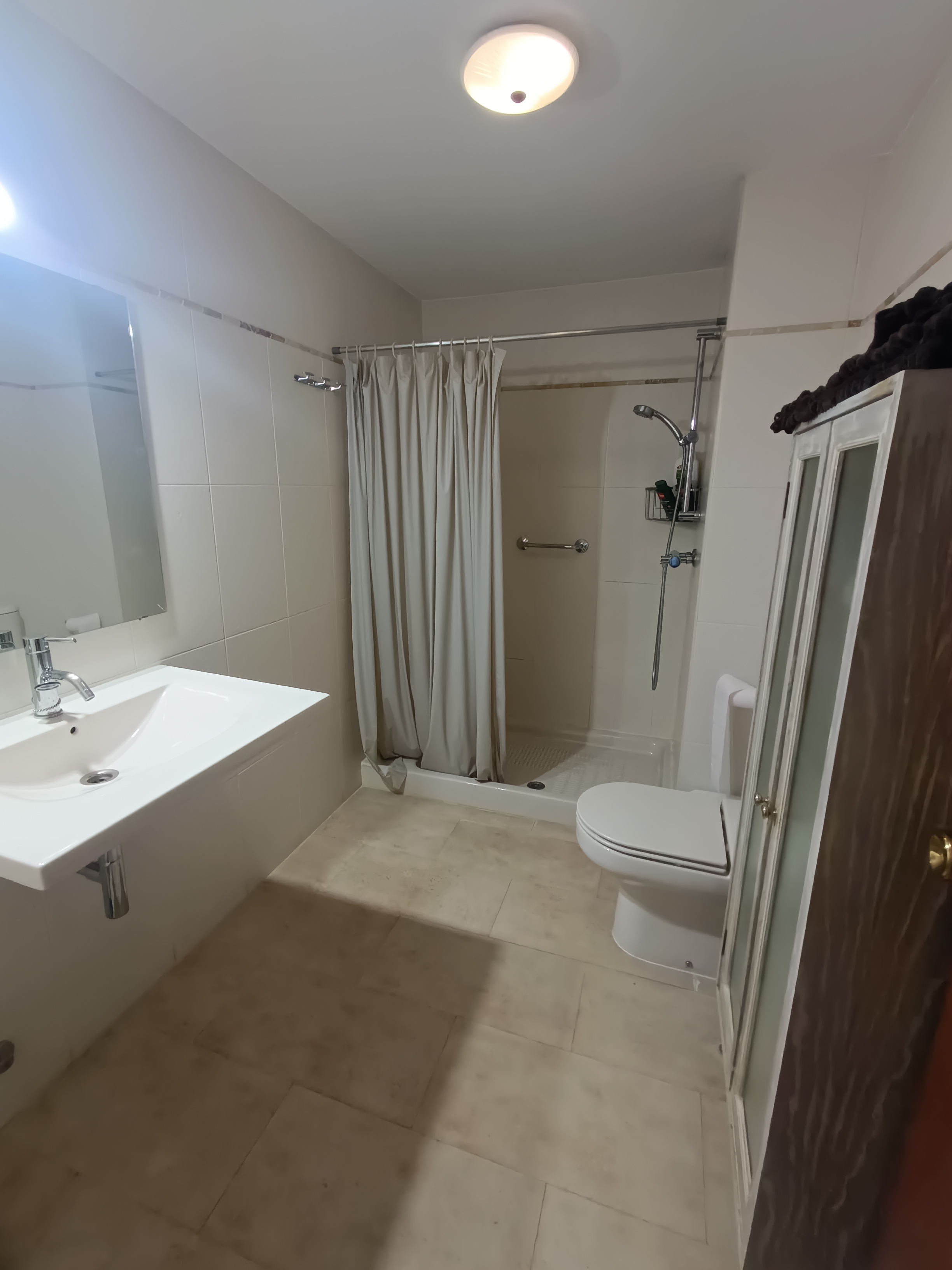 Habitación 150 m², Pontevedra