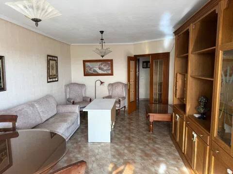 Piso de 100 m² en Orihuela