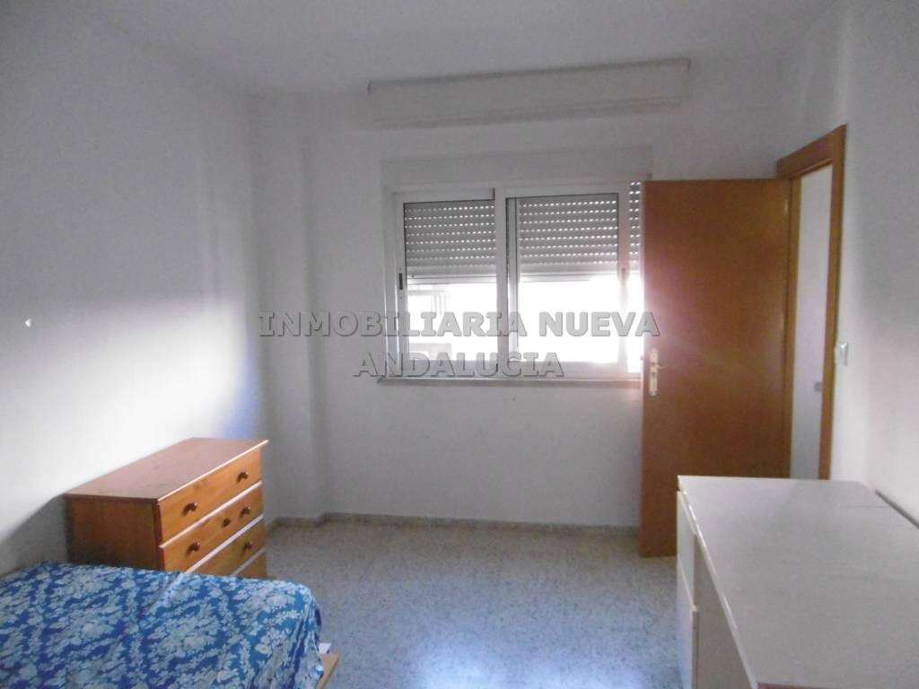 Piso de 90 m² en Almería