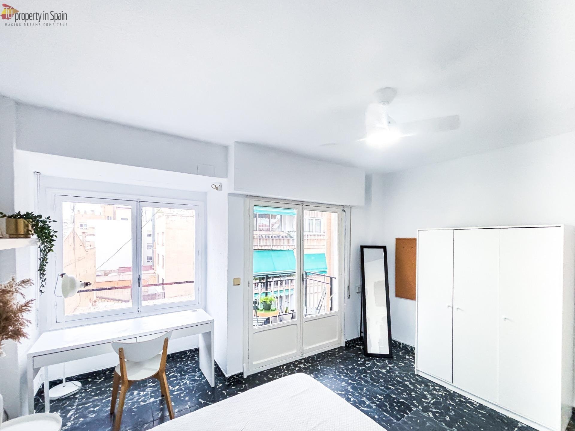 Habitación 84 m², Alicante