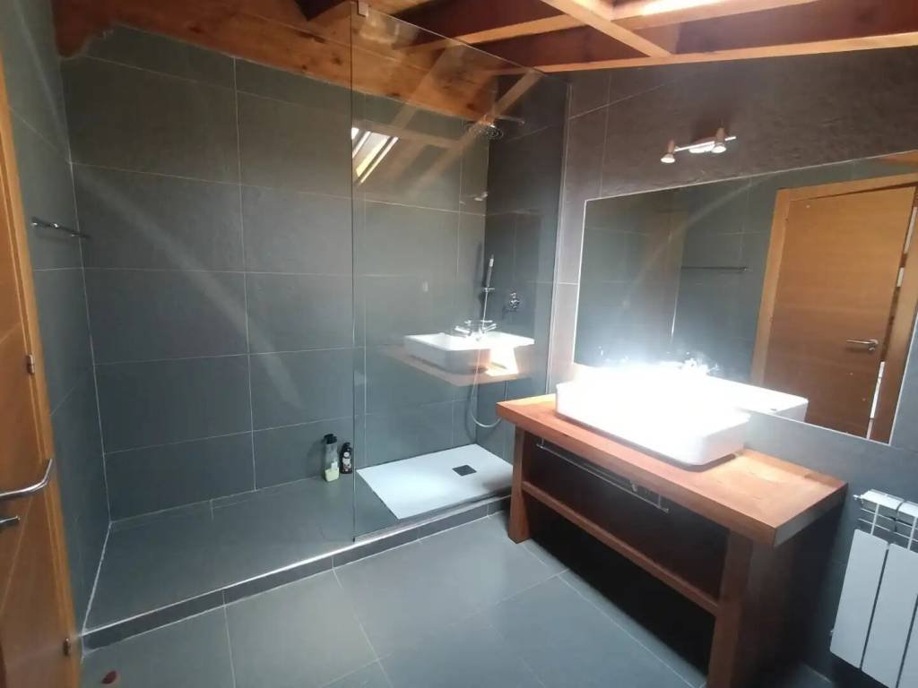 Casa de 215 m² en Molledo