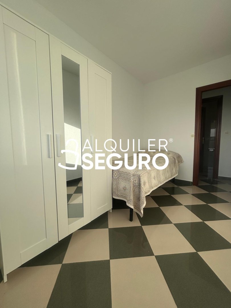 Piso de 100 m² en Granada