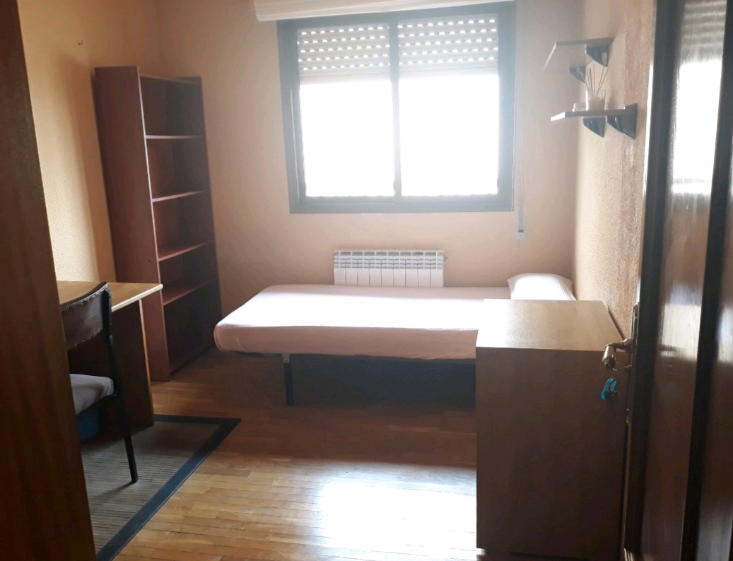 Комната 90 м², Саламанке