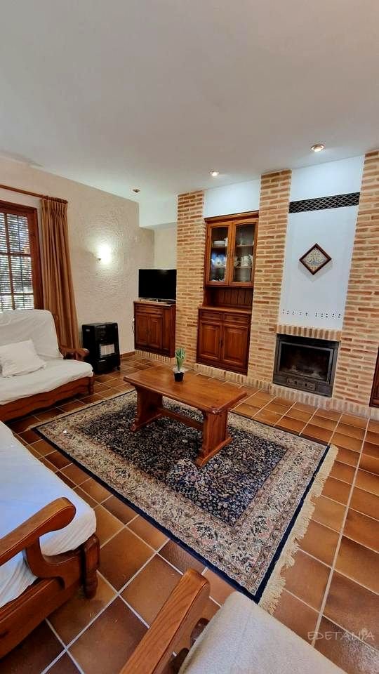 Casa de 208 m² en Nàquera / Náquera