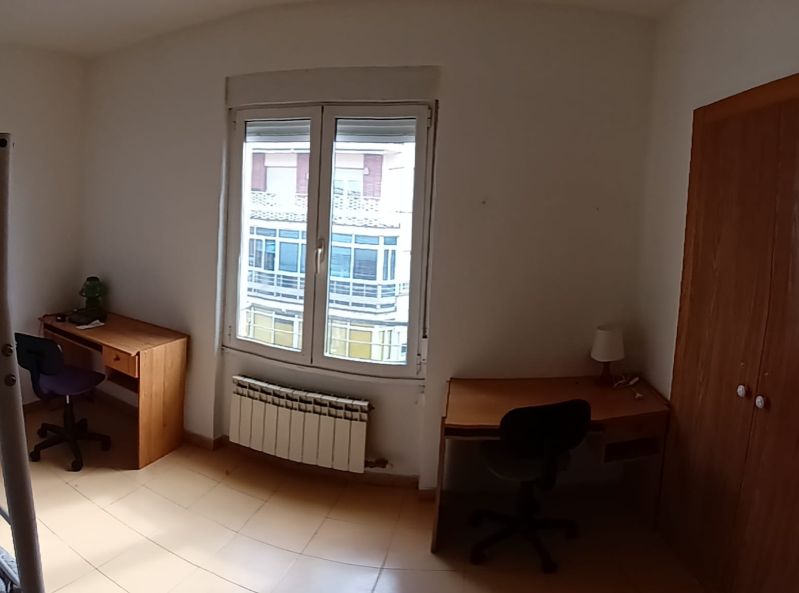 Habitación 90 m², León