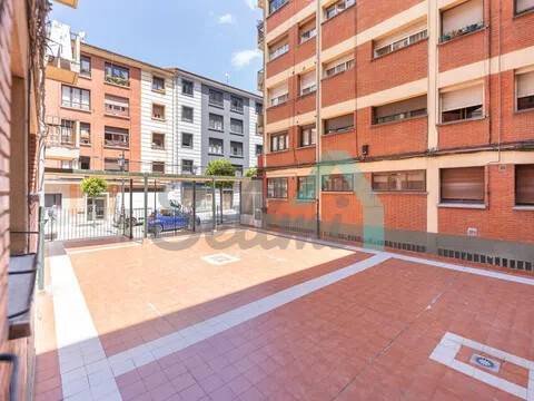 Piso de 42 m² en Oviedo