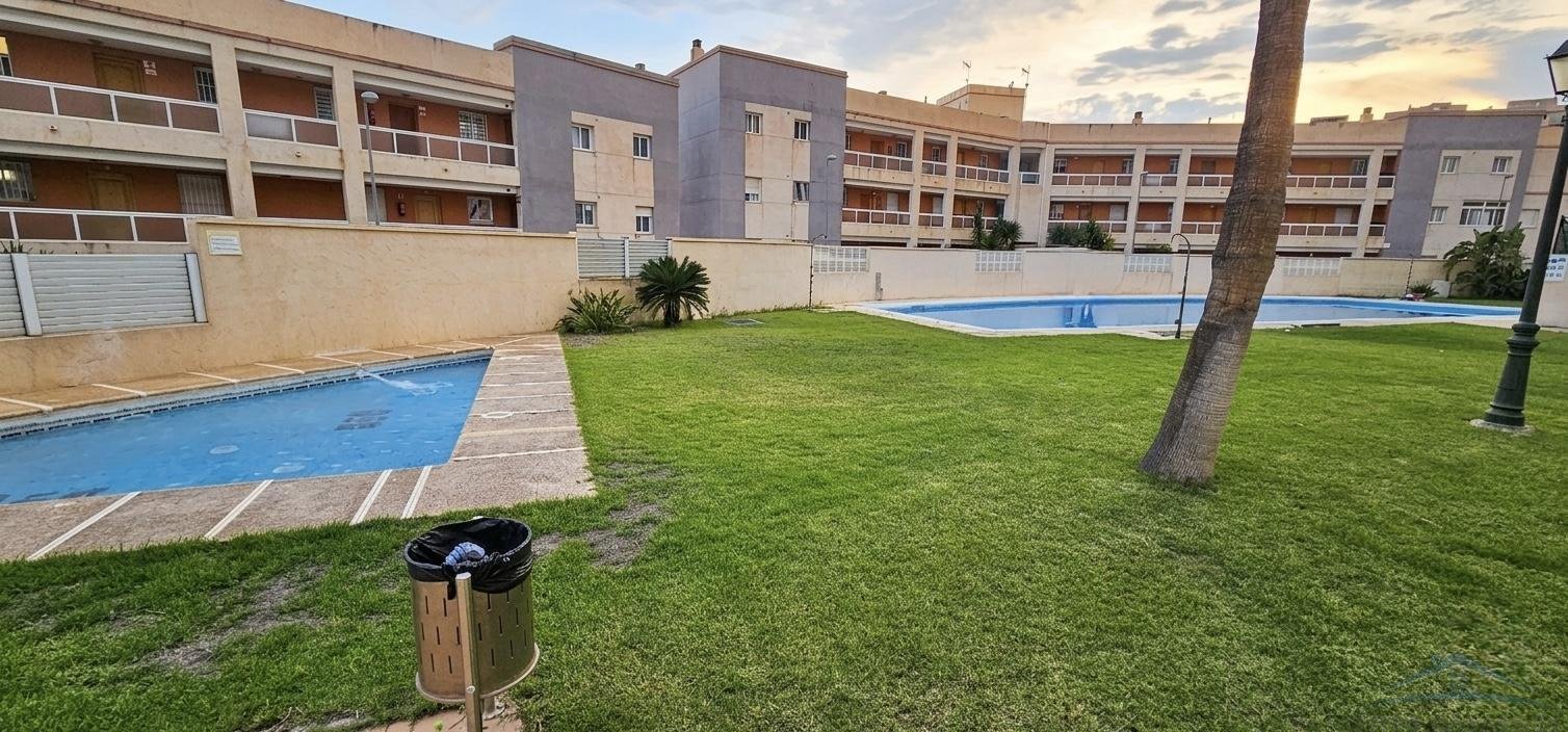 Piso de 75 m² en Roquetas de Mar