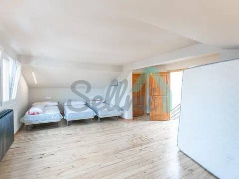 Casa de 345 m² en Gijón