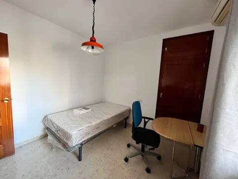 Pis de 120 m² a Còrdova