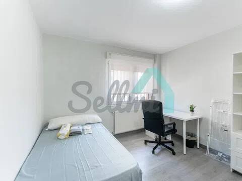 Habitación 70 m², Oviedo