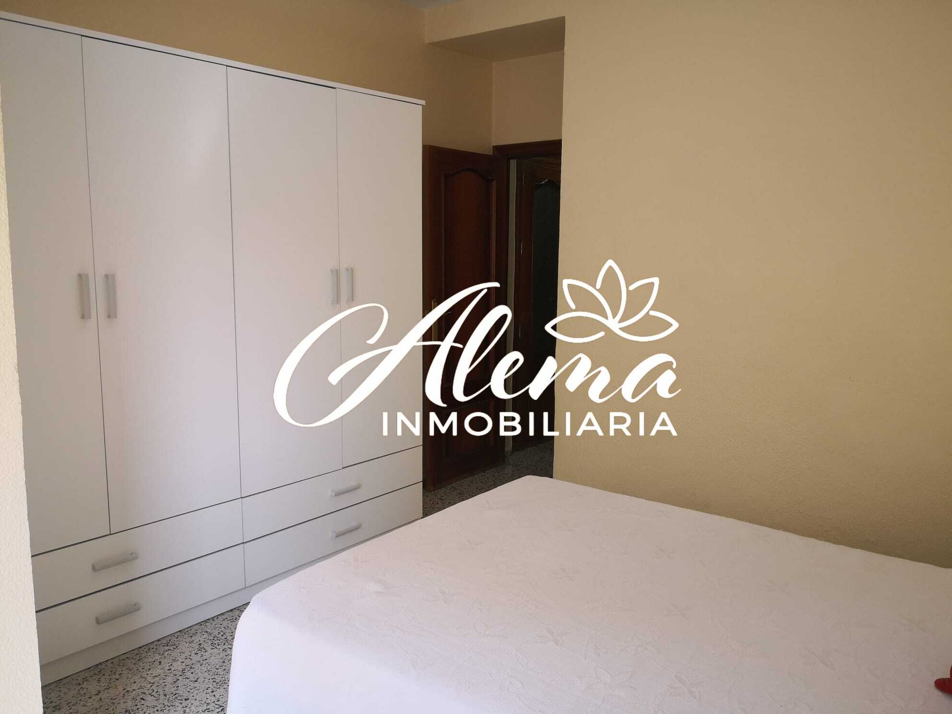 Piso de 90 m² en Córdoba