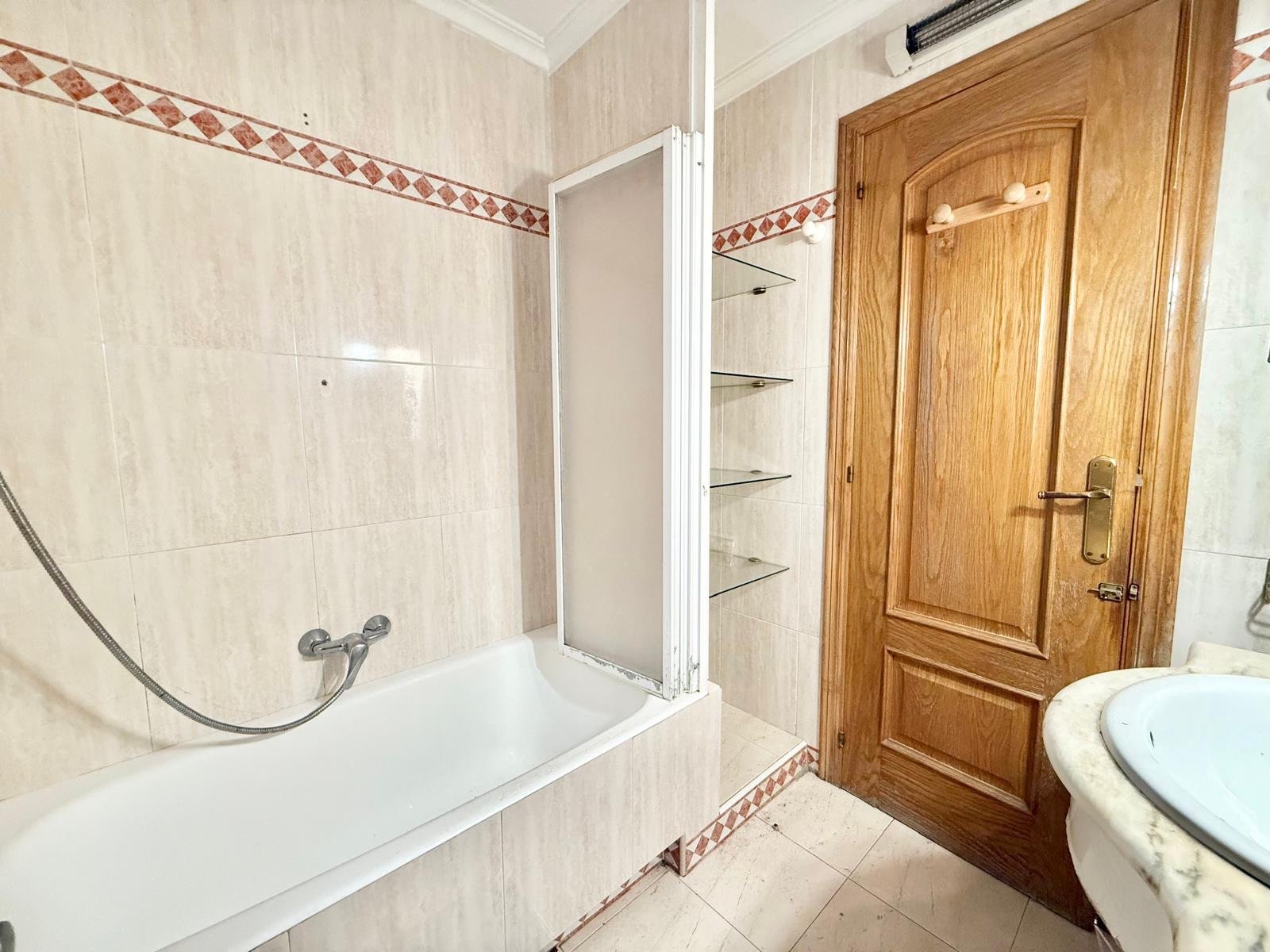 Wohnung 75 m² in Alicante