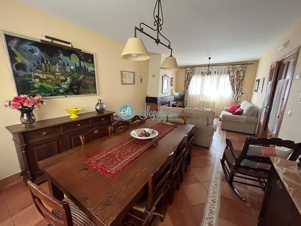 Casa de 150 m² en Palazuelos de Eresma
