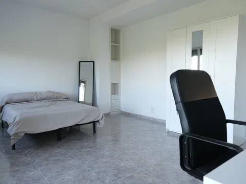 Habitación 140 m², Lérida