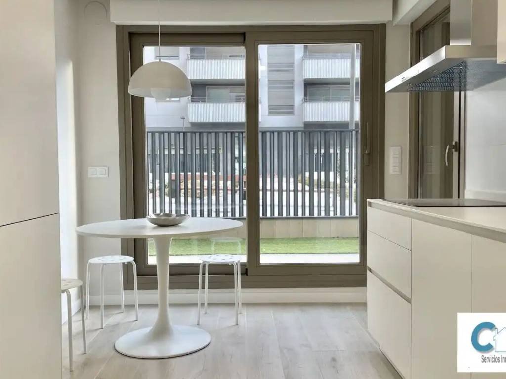 Piso de 80 m² en Pamplona