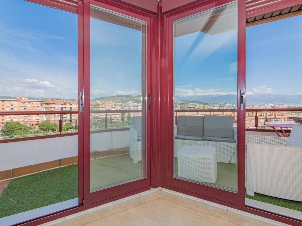 Piso de 101 m² en Granada