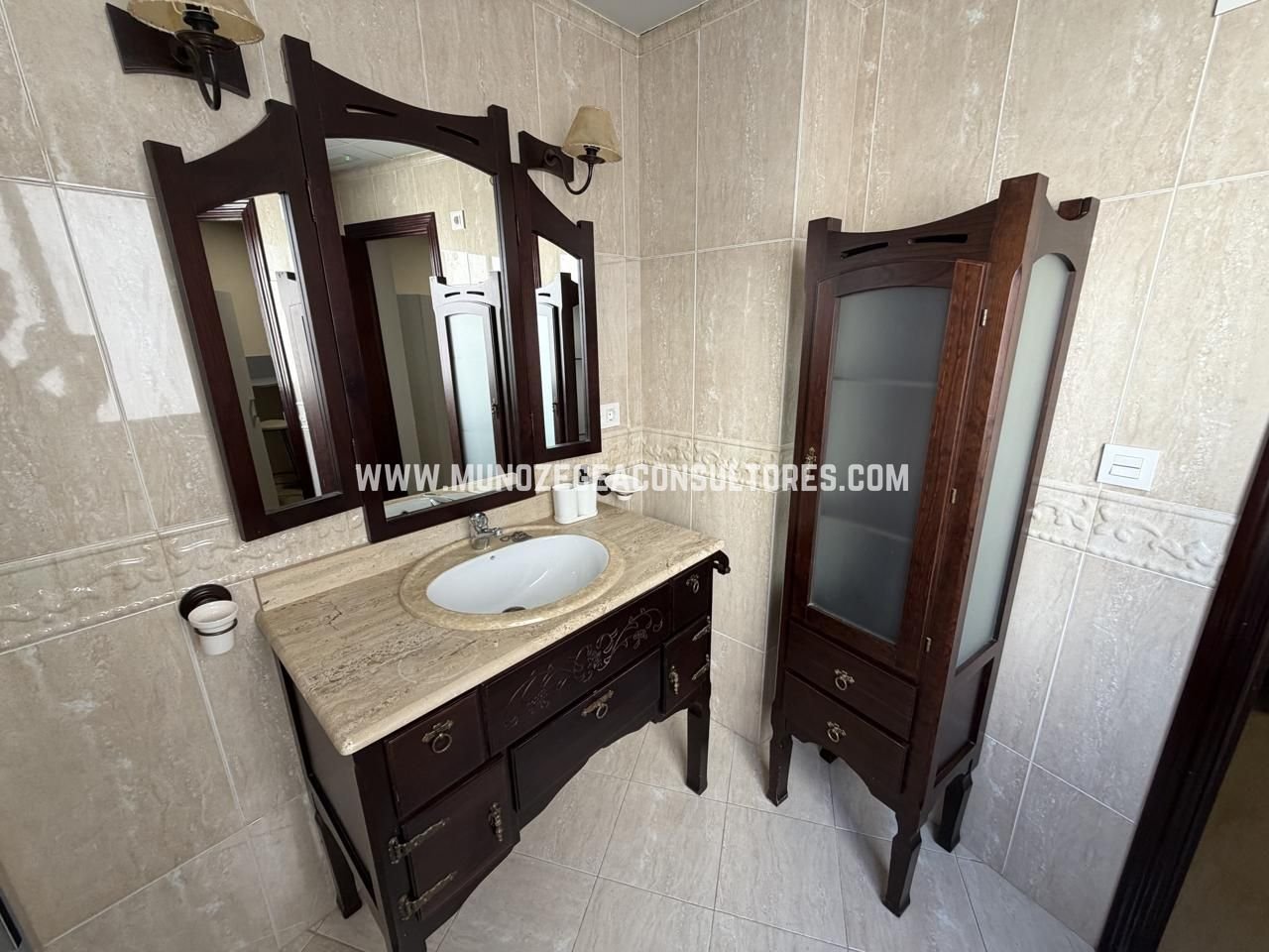 Casa de 198 m² en Lucena