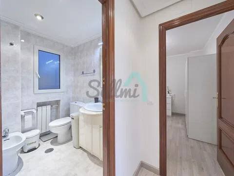 Piso de 115 m² en Oviedo