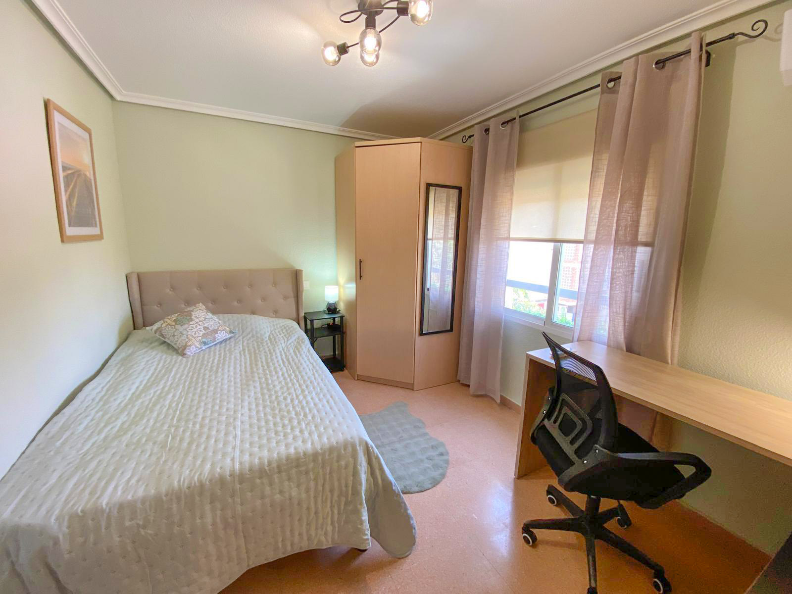 Habitación 86 m², Alicante