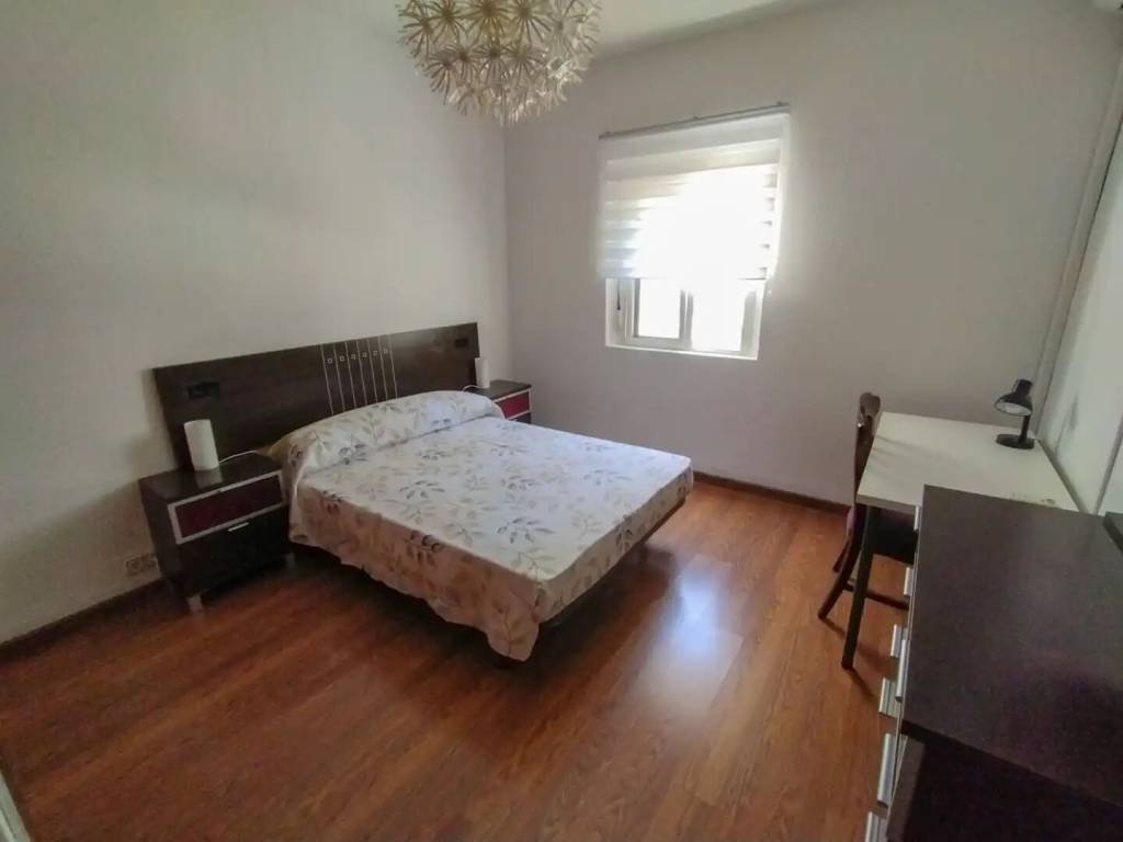 Piso de 85 m² en Cádiz