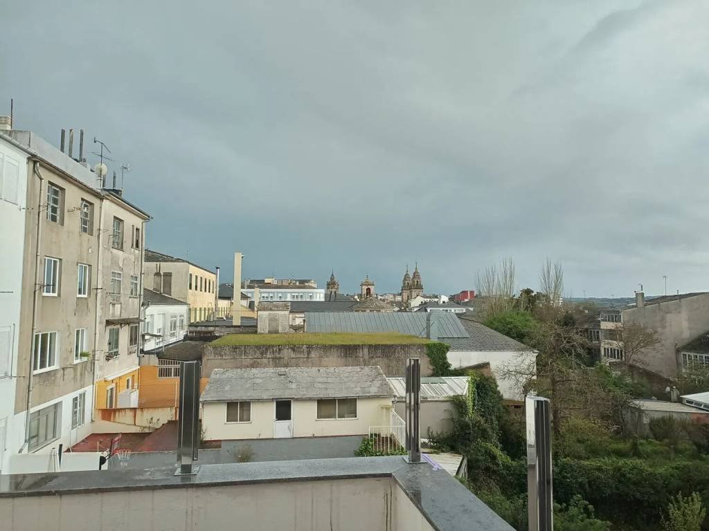 Piso de 100 m² en Lugo