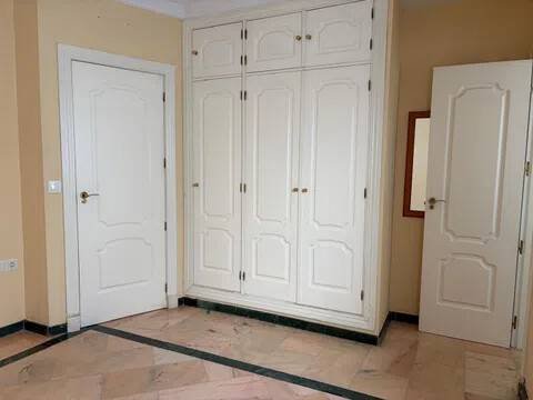 Piso de 80 m² en Tomares