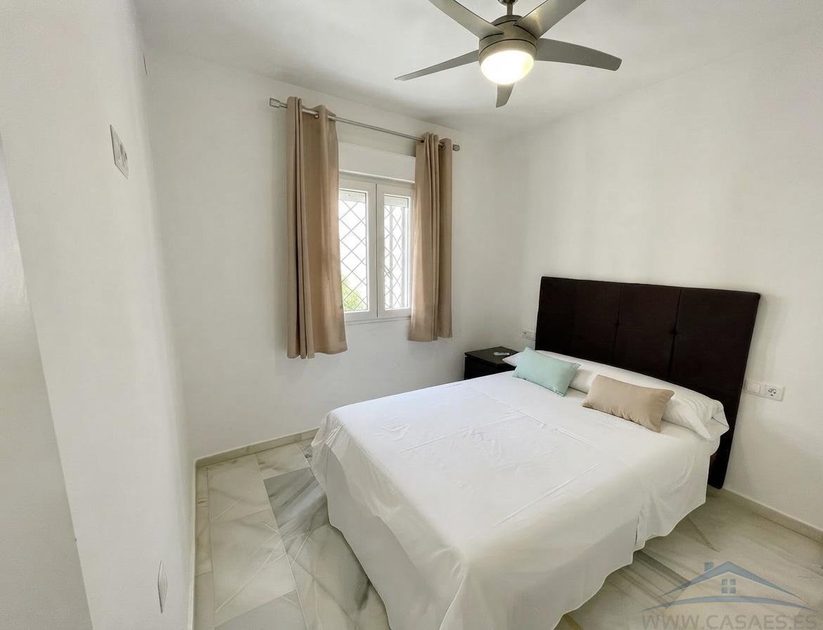 Piso de 135 m² en Roquetas de Mar
