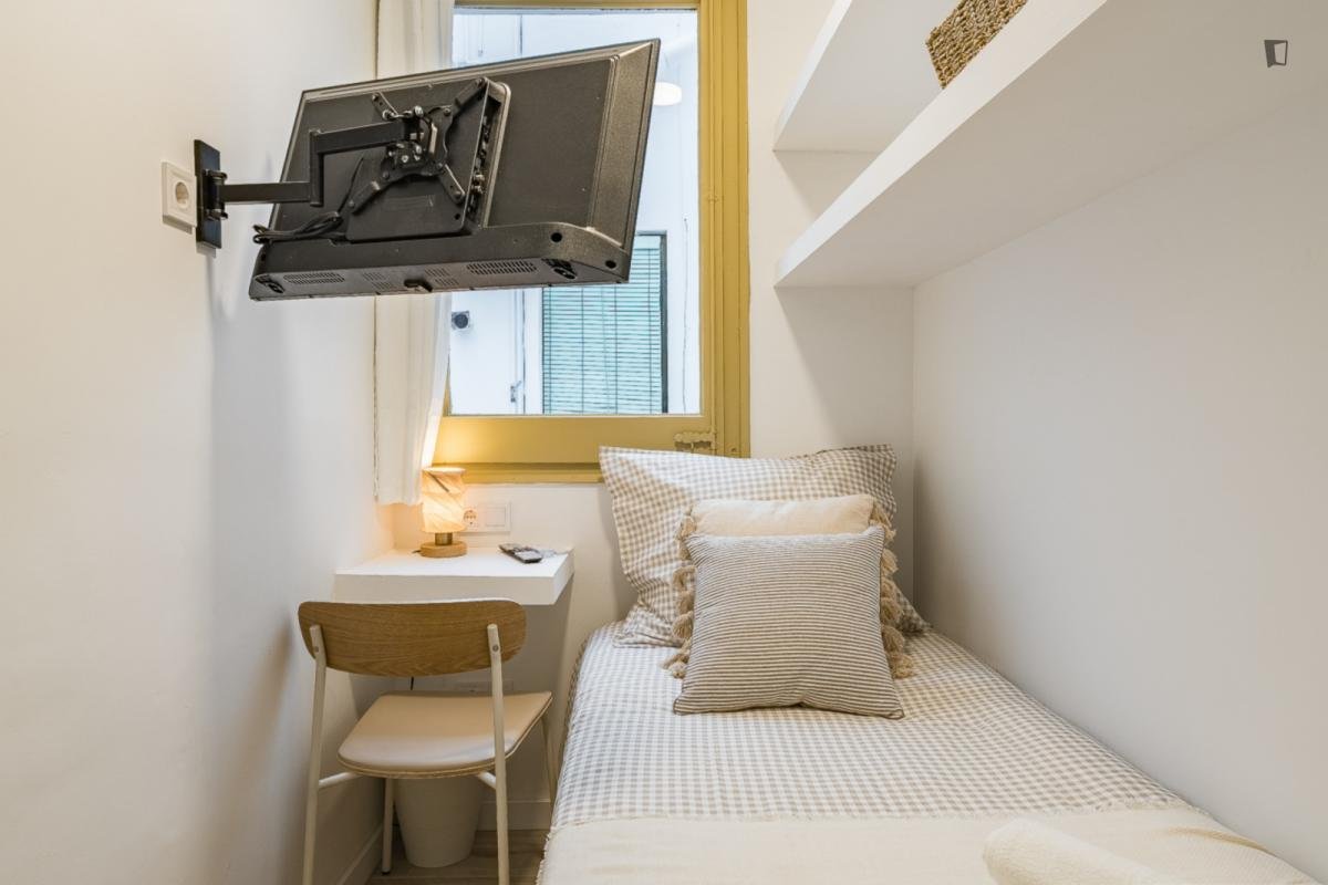 Room for rent, Barcelona
