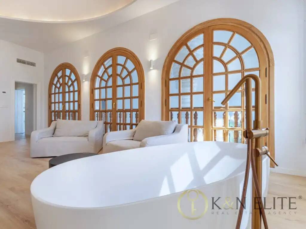 Casa de 1290 m² en Alicante