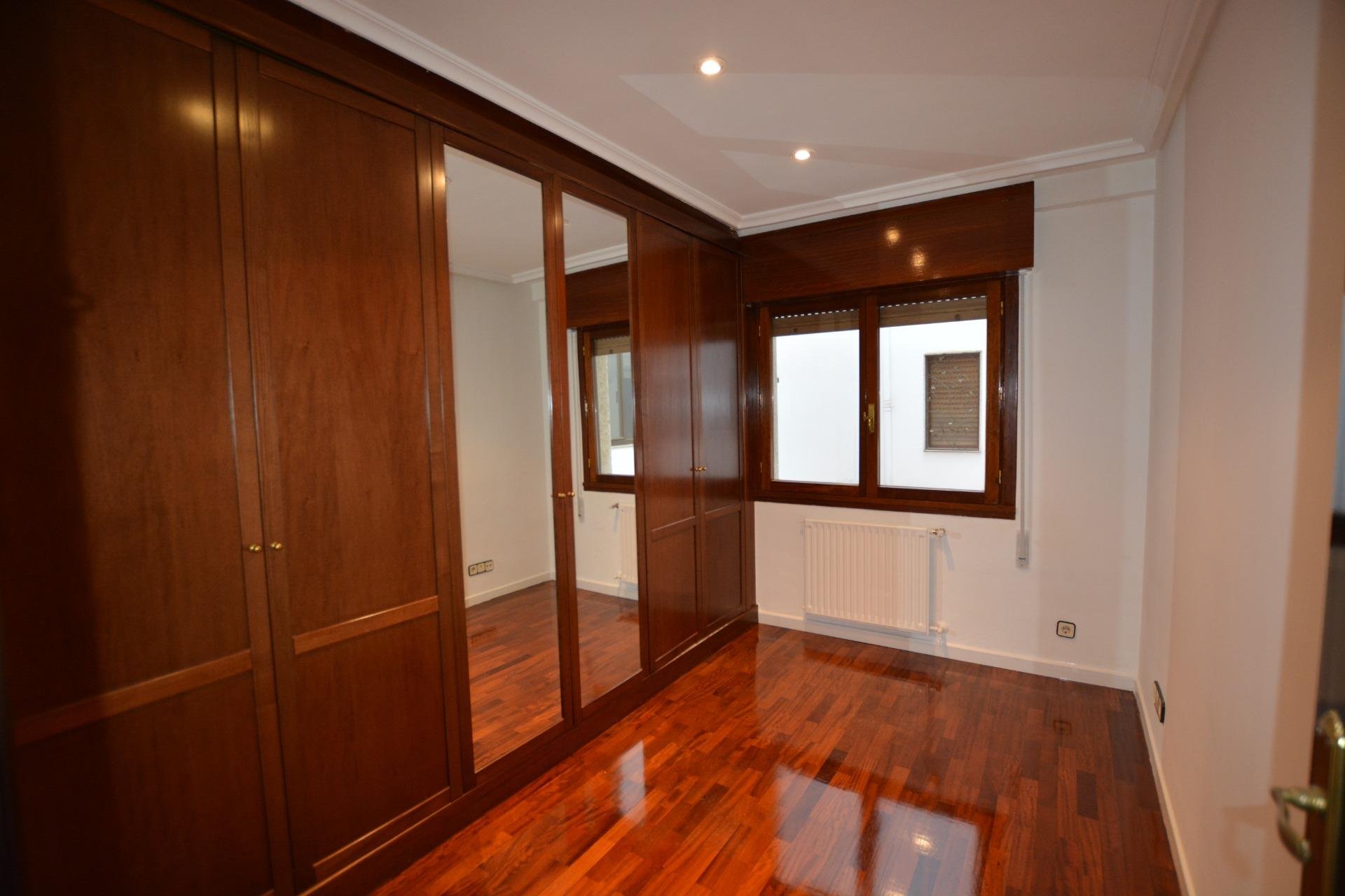 Piso de 76 m² en Oviedo