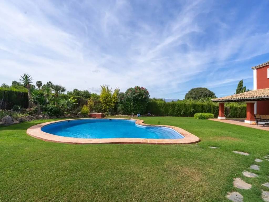 Casa de 325 m² a Alhaurín el Grande