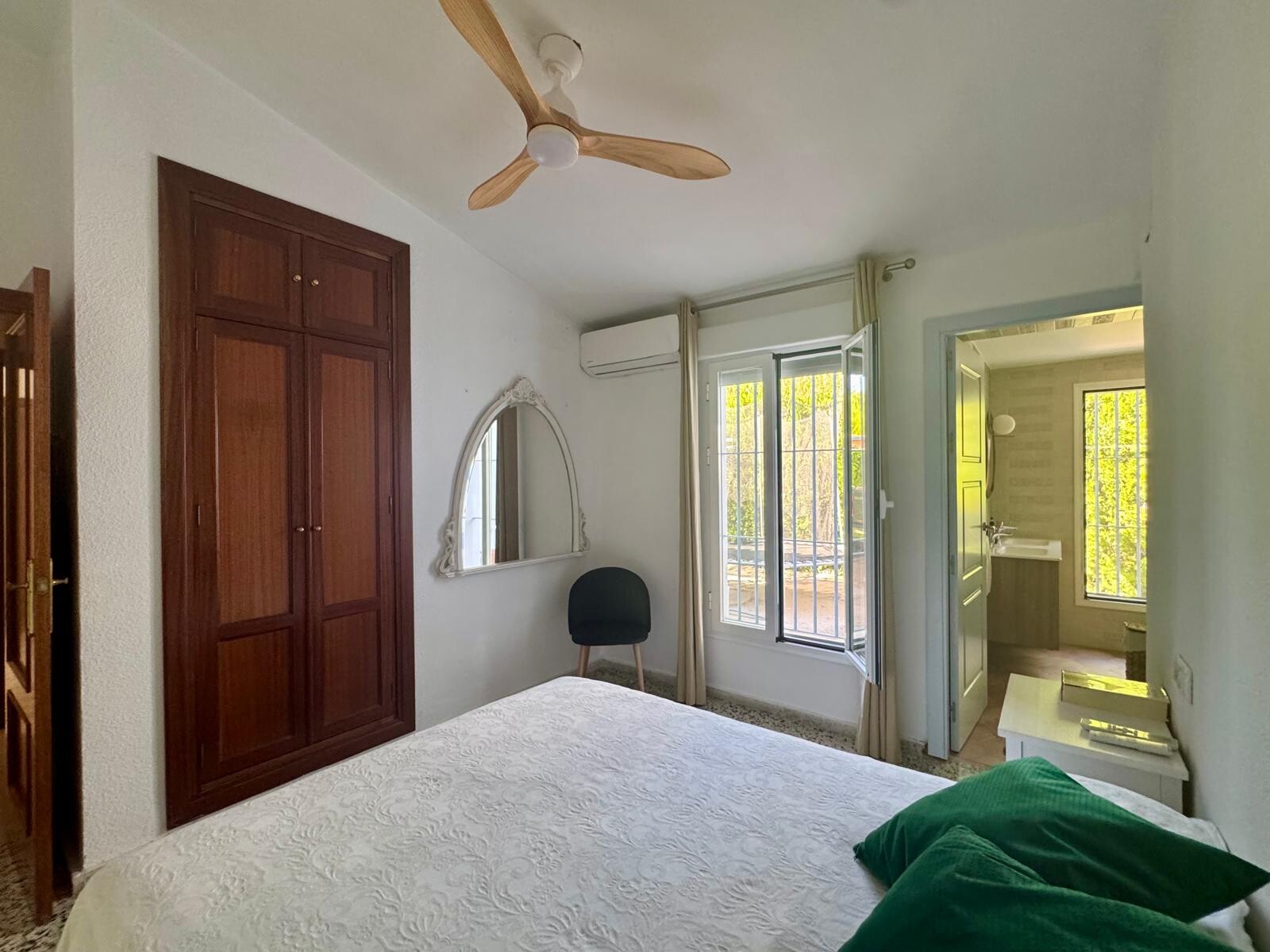 Casa de 650 m² en Carmona