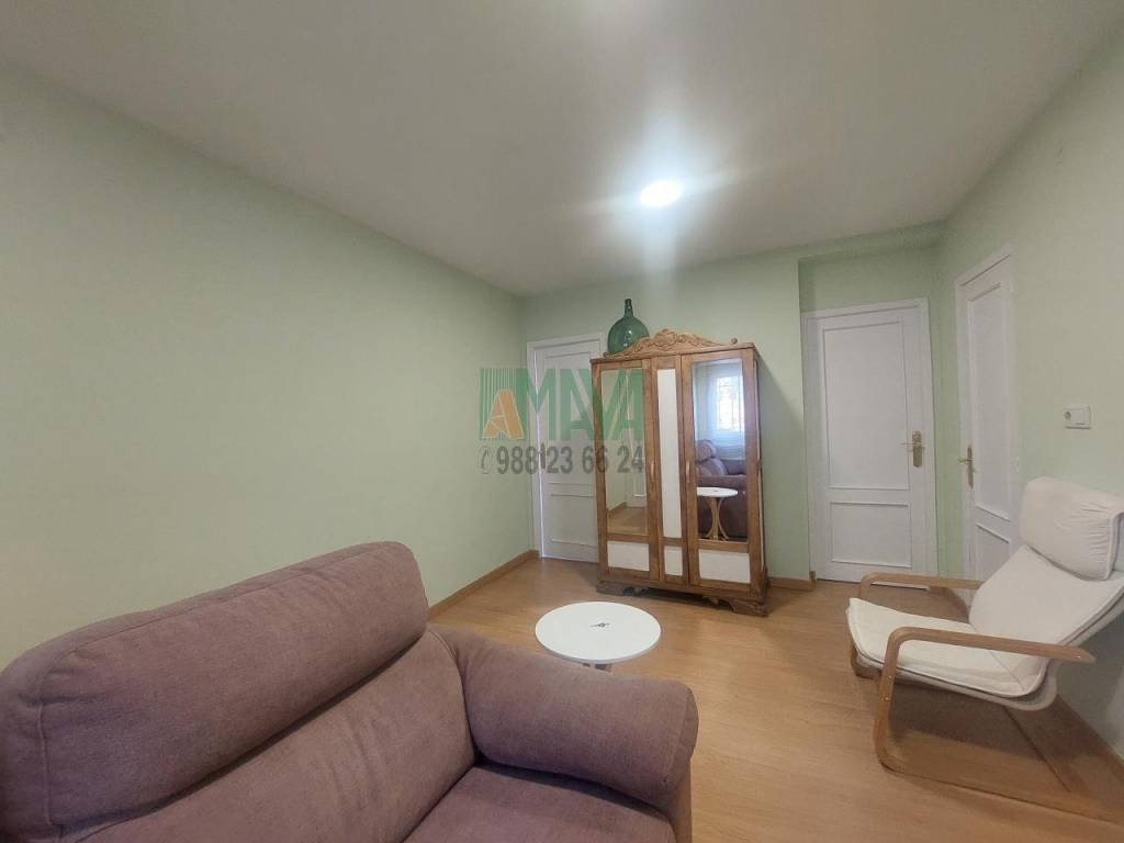 Piso de 70 m² en Ourense