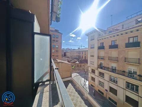 Piso de 85 m² en Zaragoza