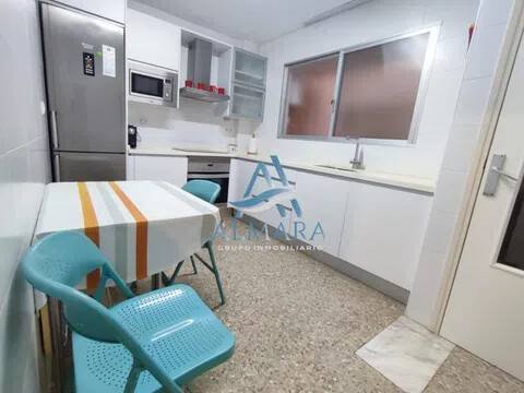 Piso de 110 m² en Águilas