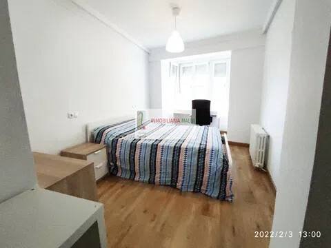 Pis de 130 m² a Oviedo