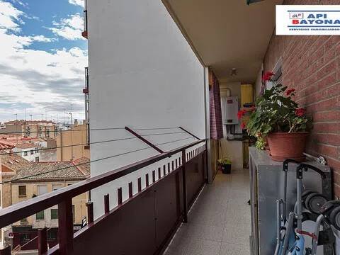 Piso de 90 m² en Zaragoza