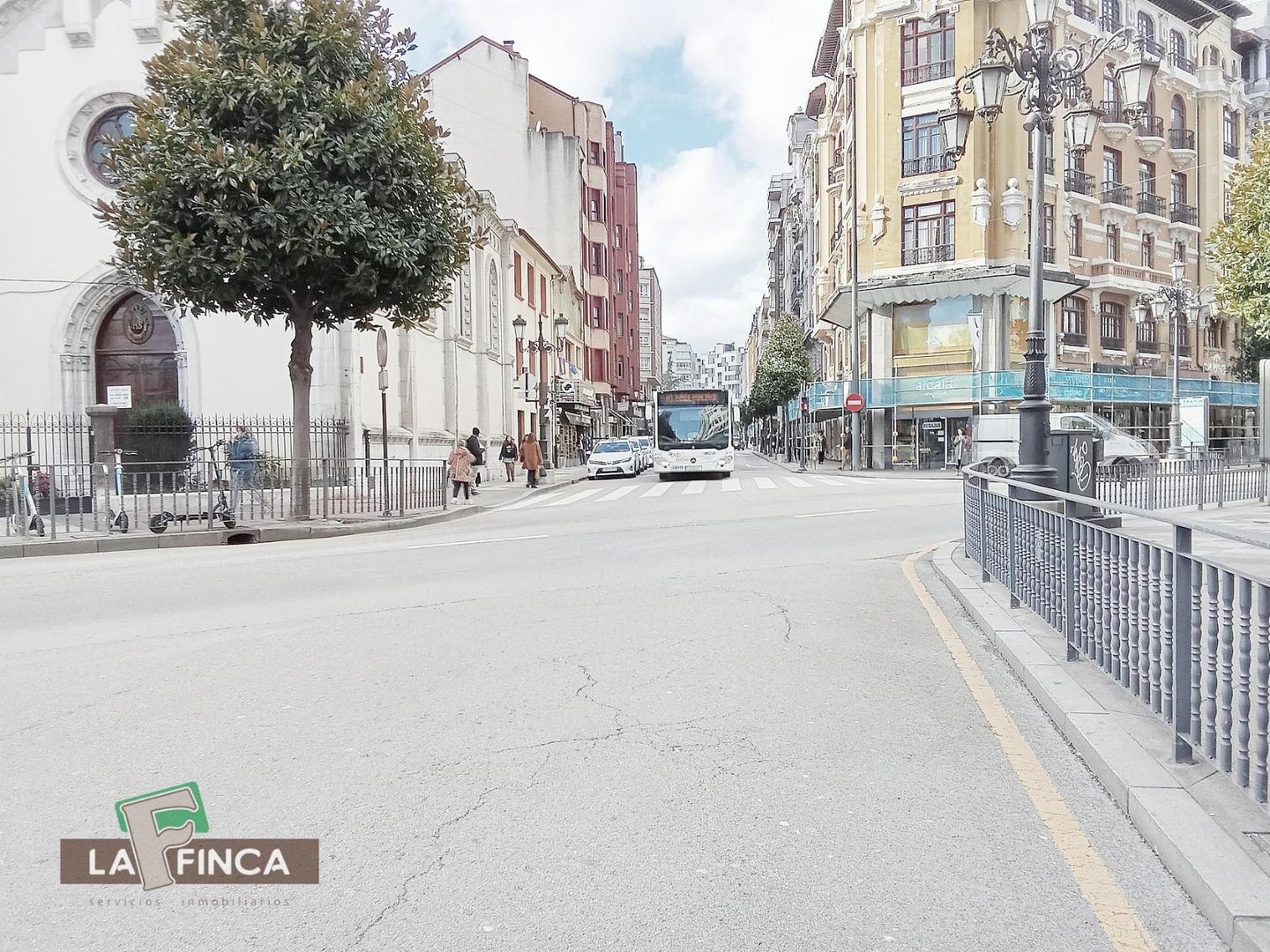 Piso de 60 m² en Oviedo