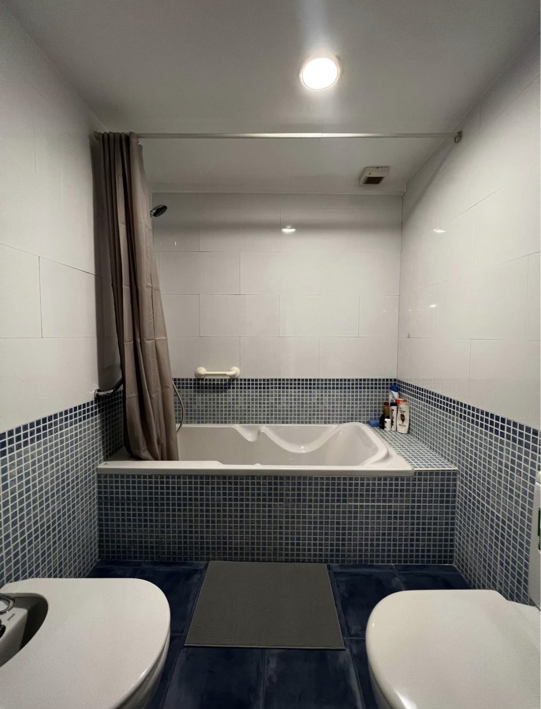 Habitació de lloguer, Eivissa